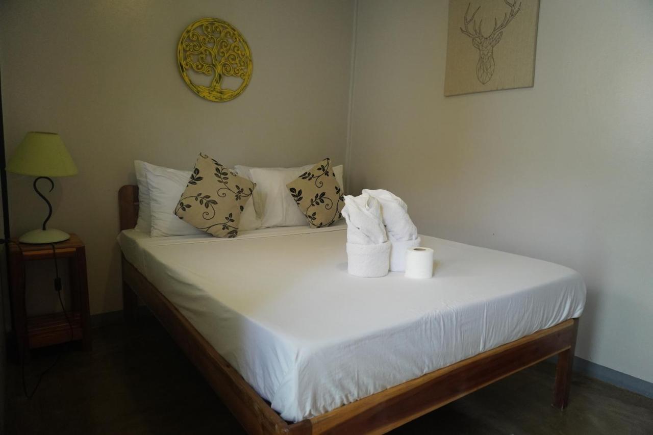 Keira Backpackers Hotel El Nido Eksteriør billede
