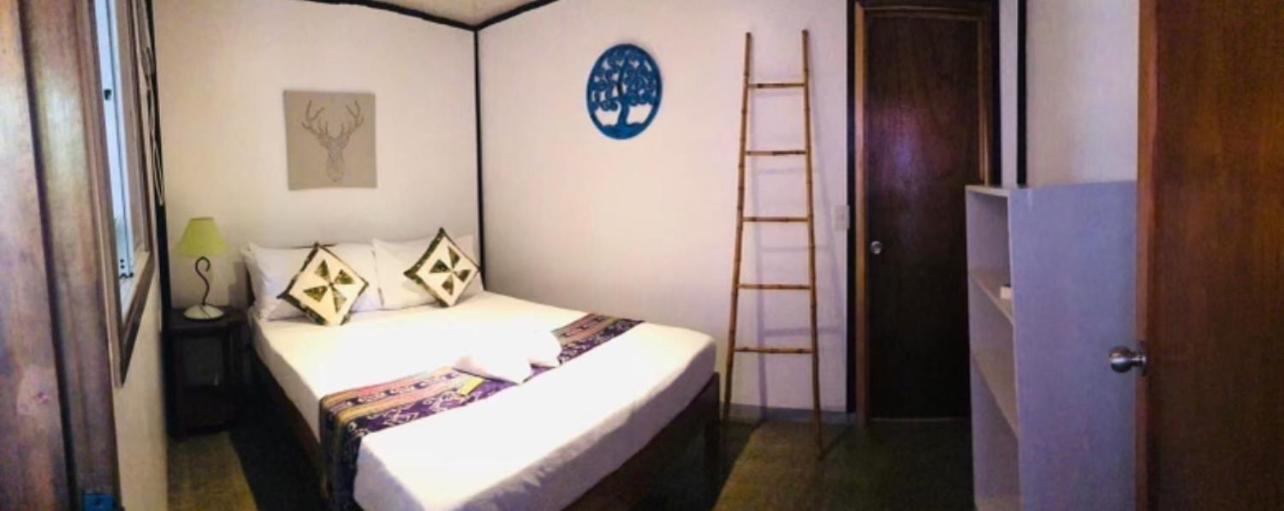 Keira Backpackers Hotel El Nido Eksteriør billede